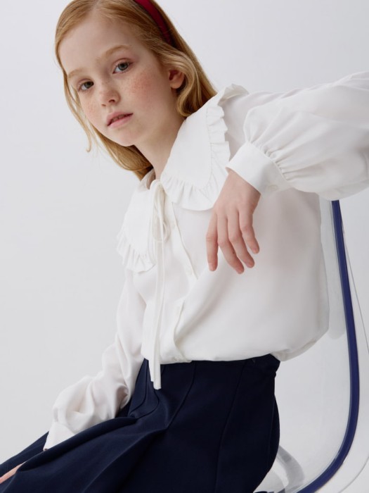 блузка из смесового модала с нарядным воротником для девочек из россии вид сбоку