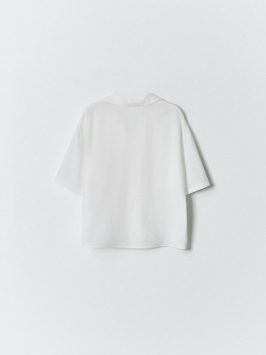 Товар белого цвета с внутренней стороны