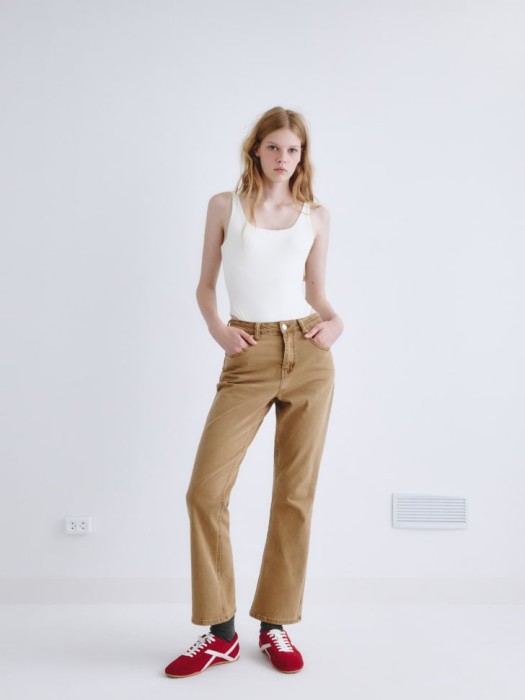 боди-майка из линейки  young от бренда sela вид слева