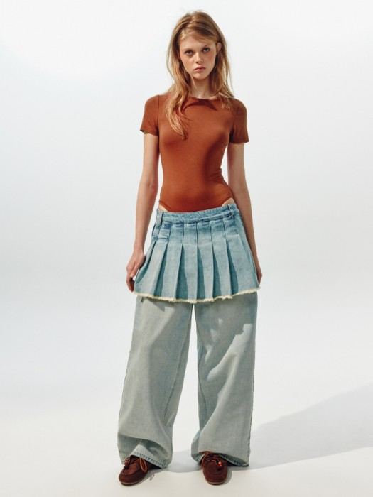 боди с коротким рукавом из линейки  young от бренда sela вид слева