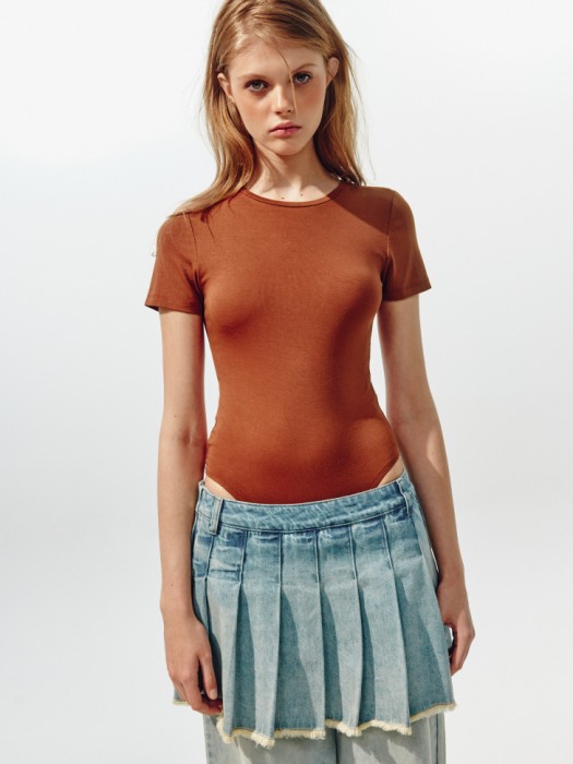 боди с коротким рукавом из линейки  young из россии вид сбоку