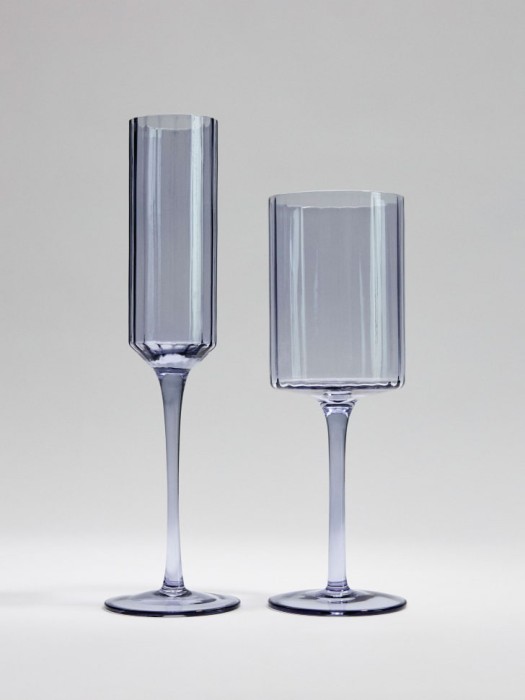 бокал из стекла с рельефным узором от бренда sela вид слева