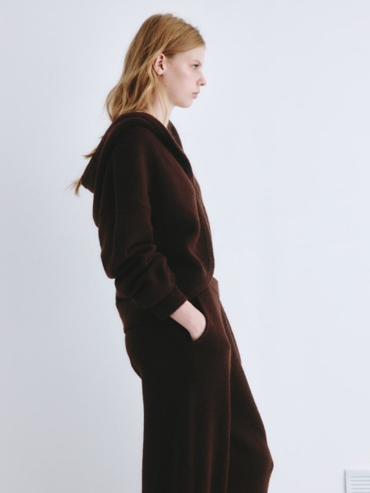 болеро с капюшоном из линейки  young из россии вид сбоку