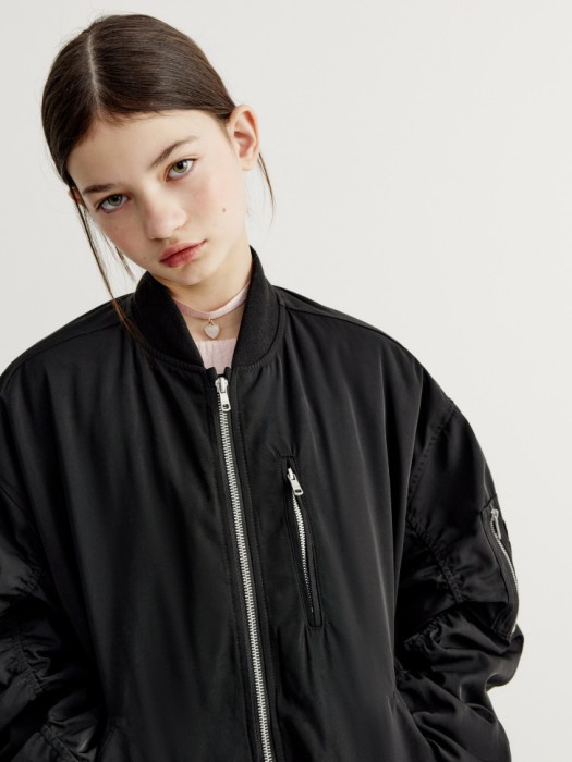 бомбер оверсайз для девочек по цене 3999 руб вид справа