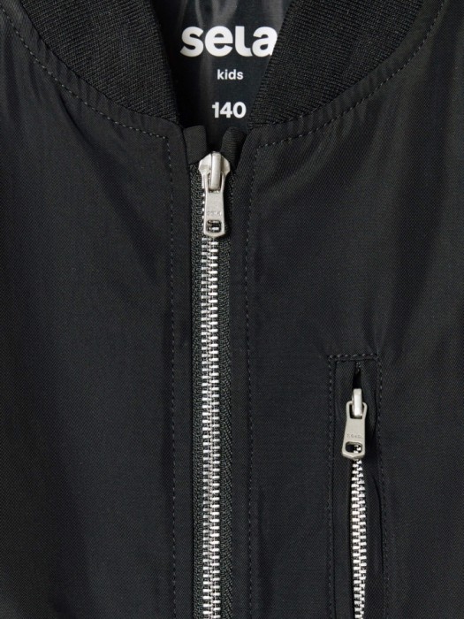 бомбер оверсайз для девочек из синтепона спереди