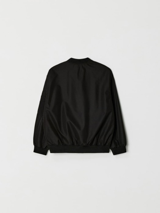 бомбер оверсайз для мальчиков от бренда sela вид слева