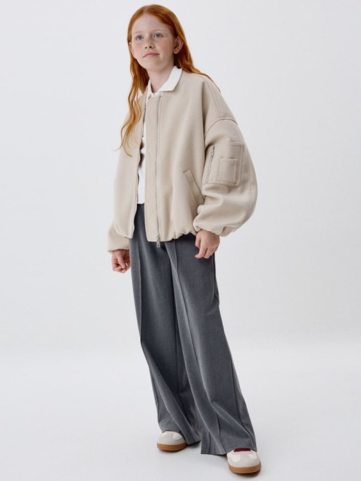 бомбер оверсайз из пальтовой ткани для девочек от бренда sela вид слева