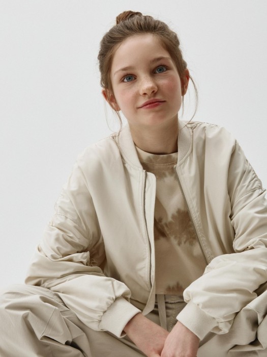 бомбер оверсайз с драпировкой для девочек для детского возраста с изнаночной стороны