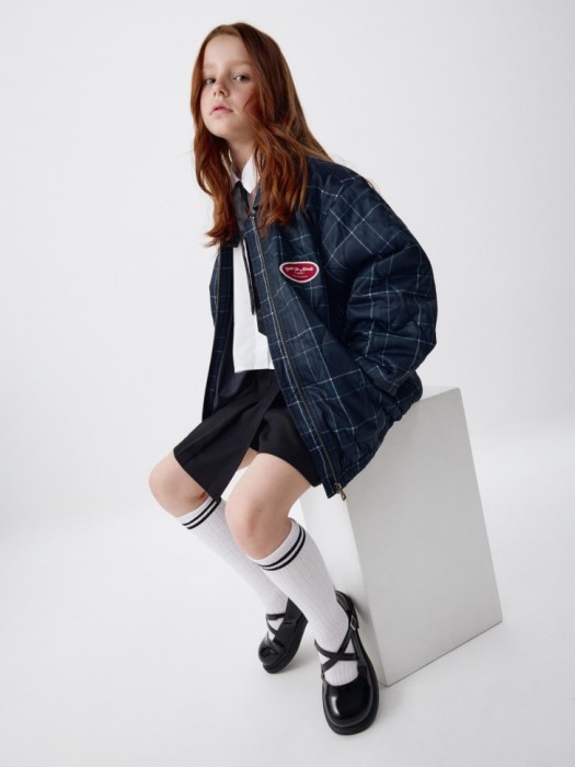 бомбер оверсайз с отложным воротником для девочек по цене 1799 руб вид справа