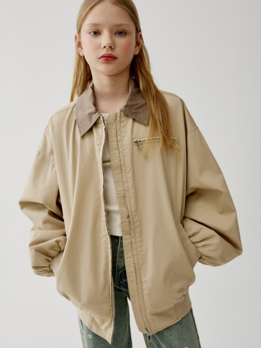 бомбер оверсайз с воротником по цене 3499 руб вид справа