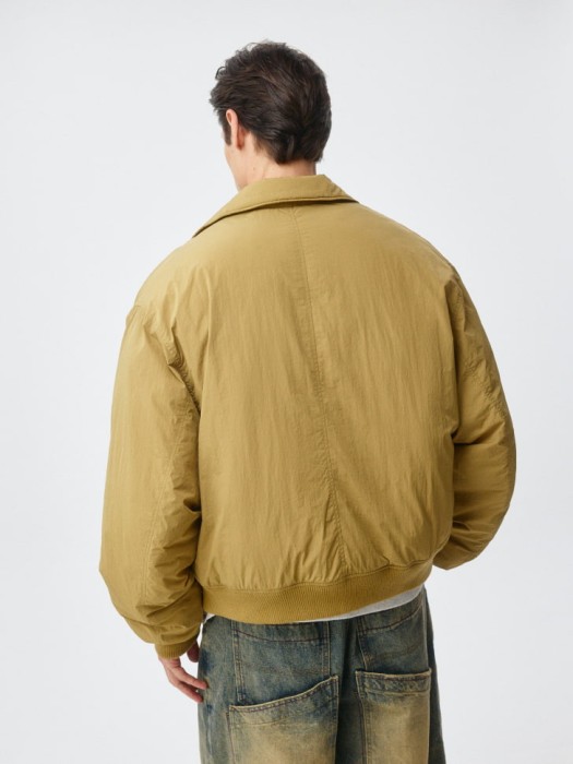 бомбер oversize fit с отложным воротником из россии вид сбоку