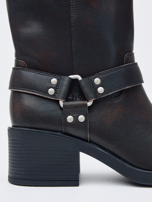 ботинки чопперы из натуральной кожи по цене 9999 руб вид справа