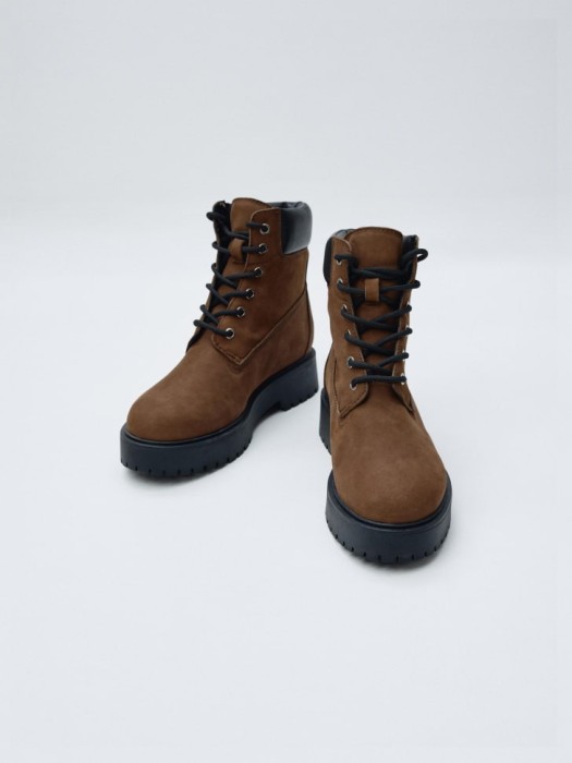 ботинки из натурального нубука универсального стиля с лицевой стороны