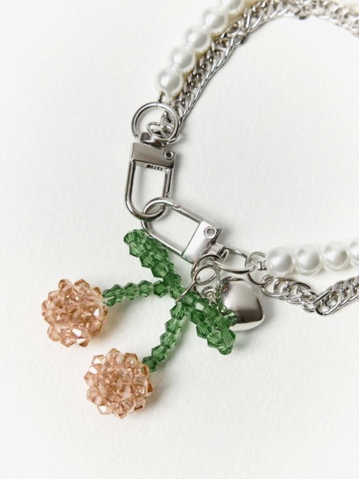 брелок с подвесками от бренда sela вид слева