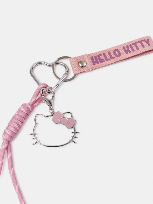 брелок с подвеской hello kitty из линейки  young из россии вид сбоку