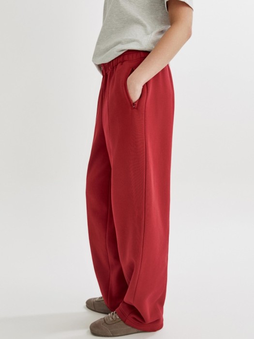 брюки бананы со стрелками из футера по цене 3599 руб вид справа