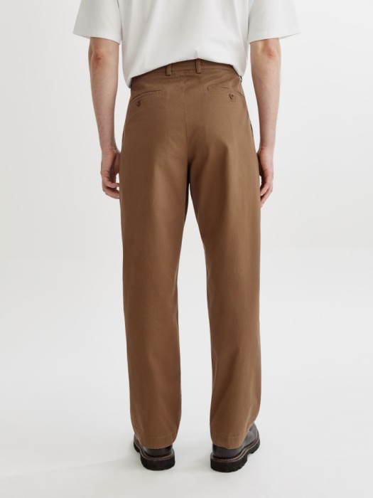брюки чиносы со средней посадкой из россии вид сбоку
