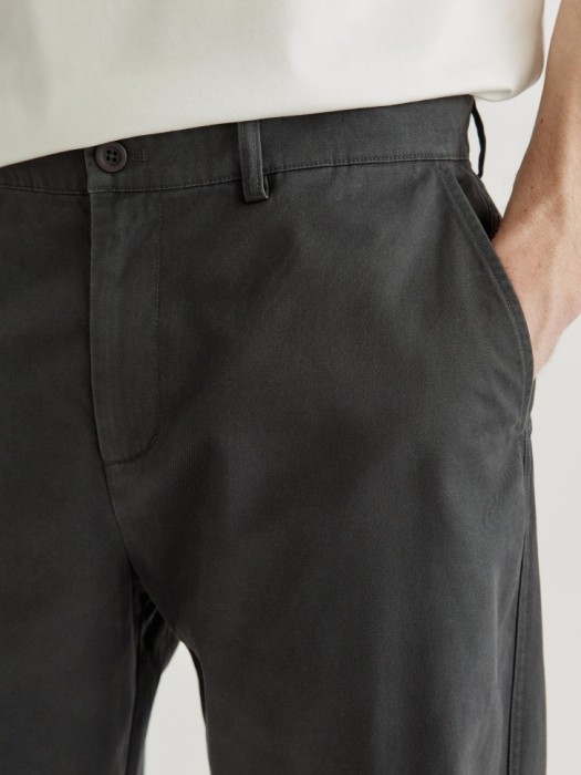 брюки чиносы со средней посадкой из россии вид сбоку