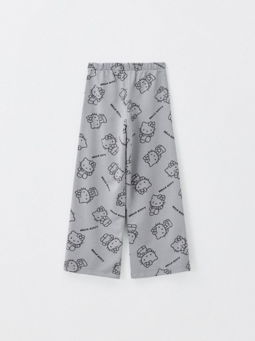 брюки для девочек по цене 2299 руб вид справа