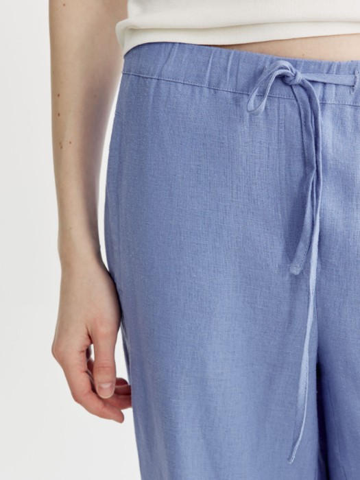 брюки-дудочки из смесового льна и вискозы по цене 2799 руб вид справа