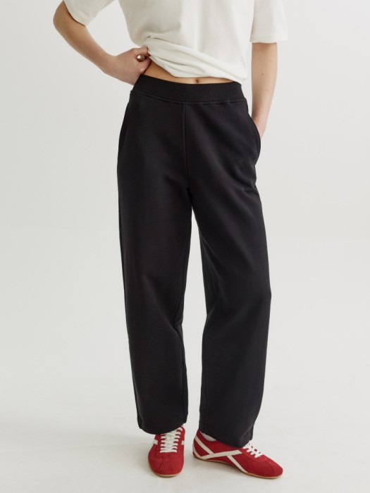 брюки из хлопкового футера от бренда sela вид слева