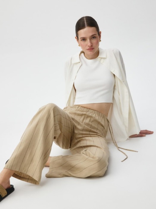 брюки из смесового льна от бренда sela вид слева