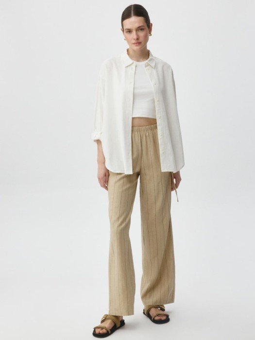 брюки из смесового льна по цене 999 руб вид справа