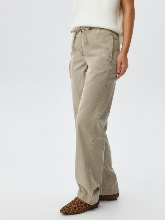 брюки из смесового тенселя из россии вид сбоку