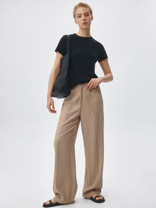 брюки из смесовой вискозы от бренда sela вид слева