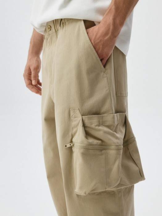 брюки карго из смесового хлопка по цене 2199 руб вид справа
