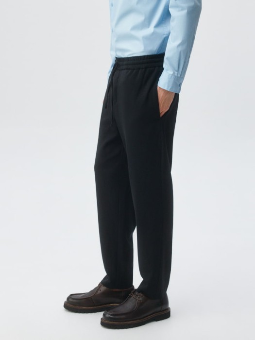 брюки slim fit со средней посадкой от бренда sela вид слева