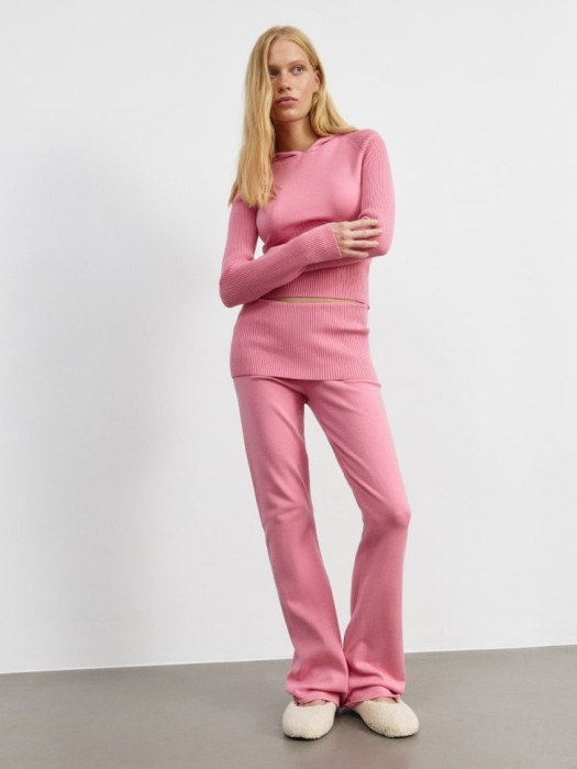 брюки вязаные с баской из линейки  young из россии вид сбоку