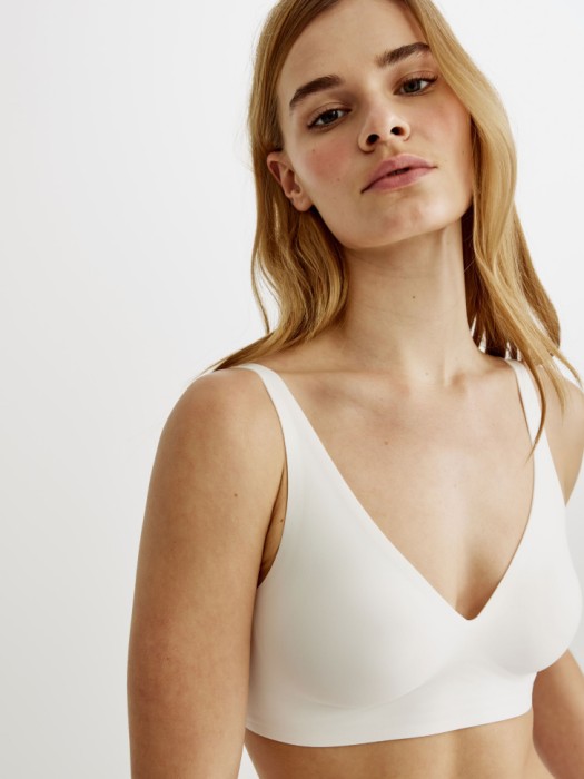 бюстгальтер без косточек из шелковистой микрофибры 4610517867131 фотография