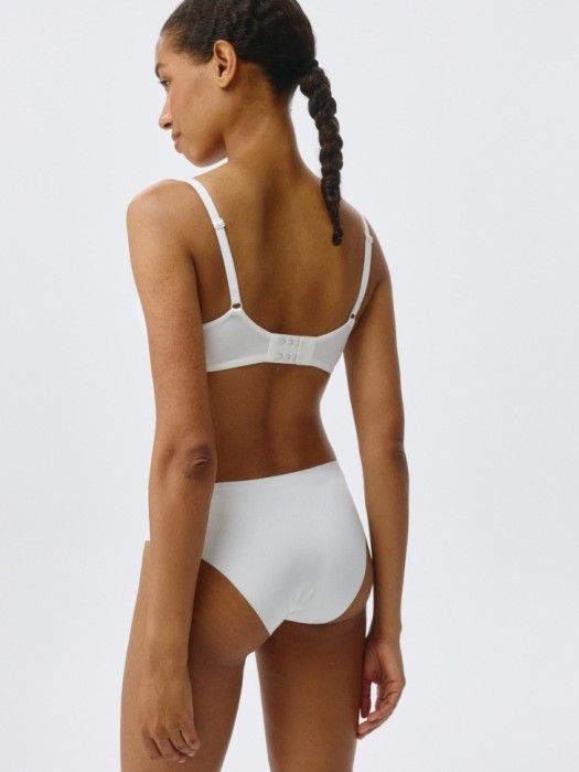 Товар с артикулом 4680798324654 вид сзади