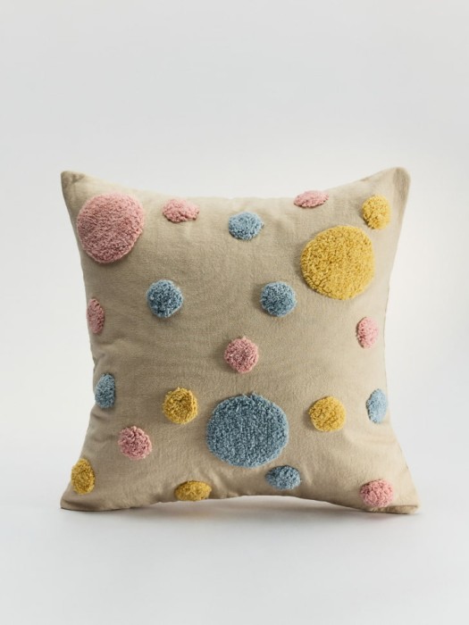 чехол для декоративной подушки с яркой объемной вышивкой 4610517251596 фотография