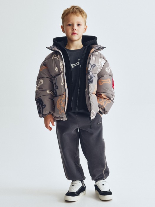 демисезонная куртка для мальчиков с принтом  x смешарики от бренда sela вид слева