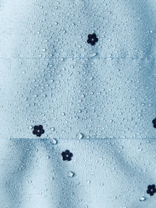 демисезонная куртка с вышивкой для девочек по цене 3299 руб вид справа