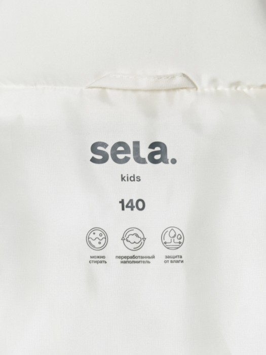 демисезонный стеганый жилет для девочек универсального стиля с лицевой стороны