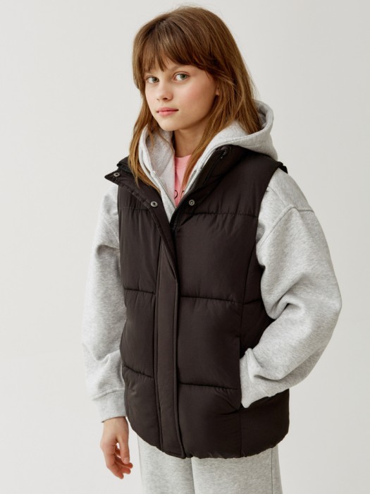 демисезонный стеганый жилет для девочек 4610517420879 фотография