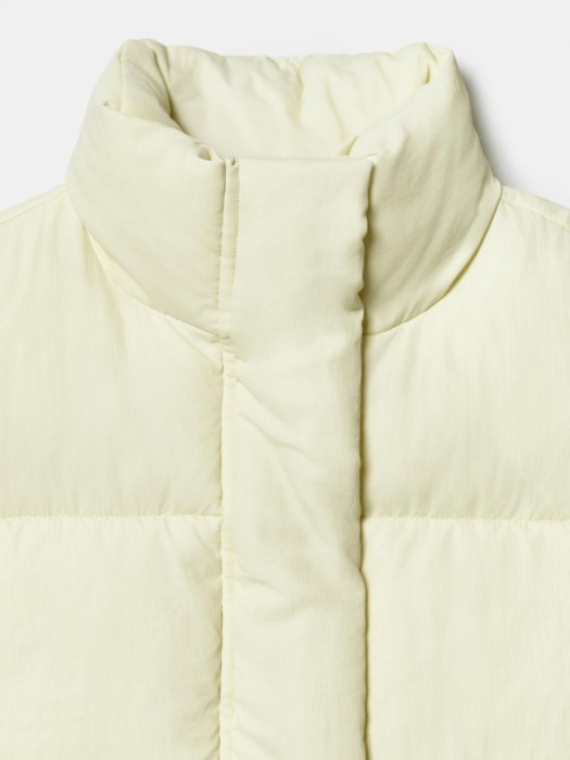 демисезонный стеганый жилет для девочек из россии вид сбоку