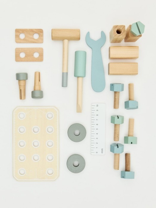 деревянный игрушечный набор «инструменты» для детей от бренда sela вид слева