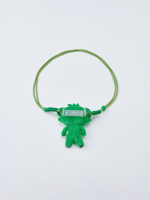 Товар зеленого цвета с внутренней стороны