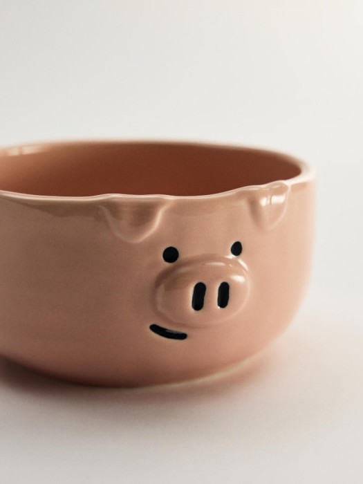 детская глубокая тарелка из фарфора от бренда sela вид слева