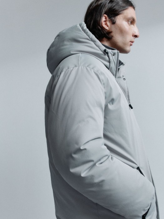 длинное пальто оверсайз с капюшоном по цене 8999 руб вид справа