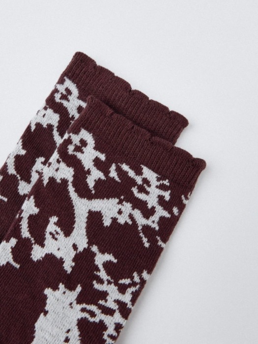 длинные носки с анималистичным принтом для девочек от бренда sela вид слева