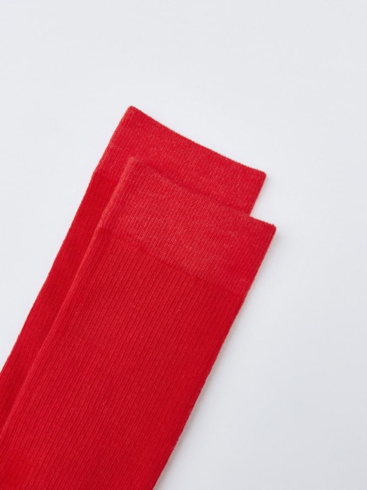 длинные носки от бренда sela вид слева