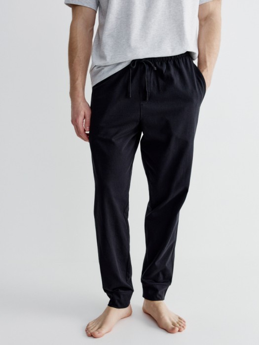 домашние джоггеры от бренда sela вид слева