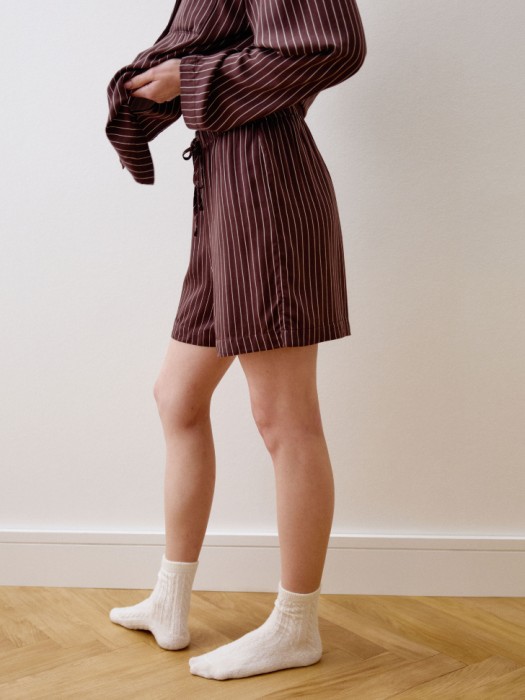 домашние шорты в полоску по цене 999 руб вид справа