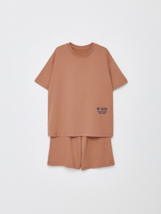 домашний комплект из футера для мальчиков от бренда sela вид слева