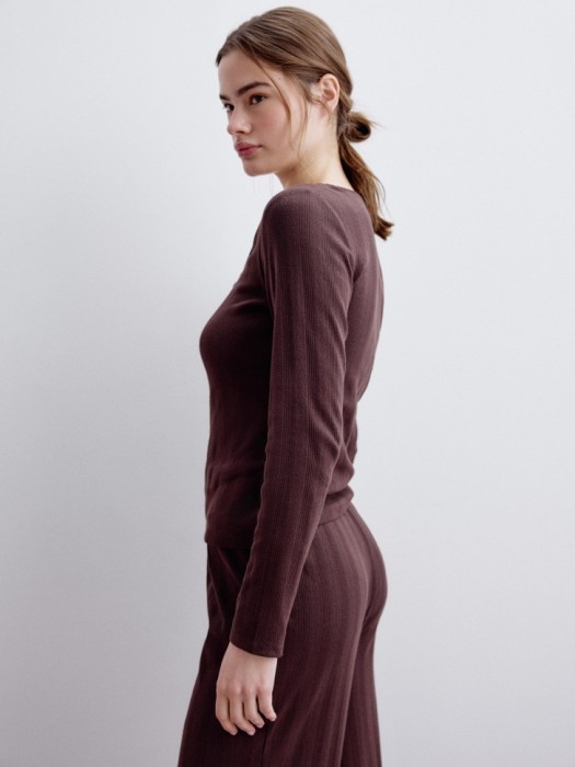 домашний лонгслив с рельефным узором из россии вид сбоку